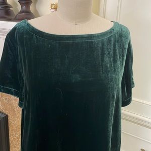 NWT emerald green Velvet Eileen Fisher top